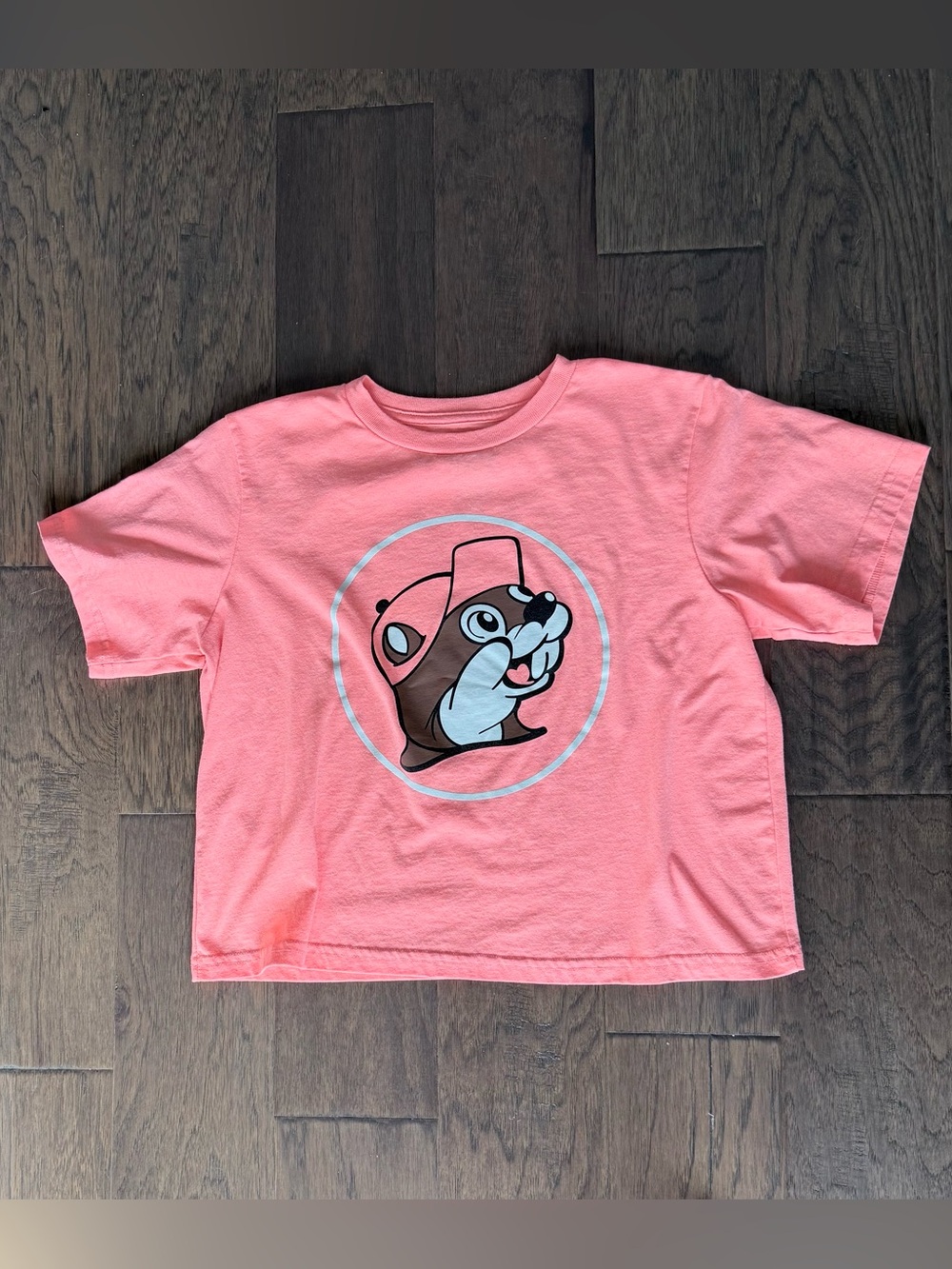 Women’s Buc-ees boxy crop top